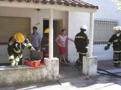Incendio en la casa de una familia oriental