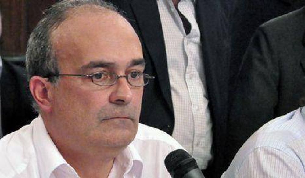 Retiraron de la venta alimentos vencidos y sin etiquetar