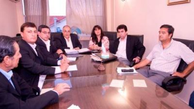 La oposici�n respald� a Castillo y lanz� un fuerte ataque al Gobierno