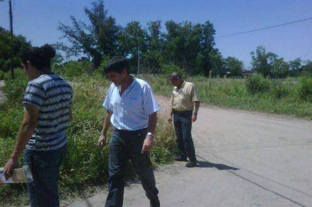 El Bloque Uni�n Celeste y Blanco, escuch� los reclamos del Barrio Los Gallitos