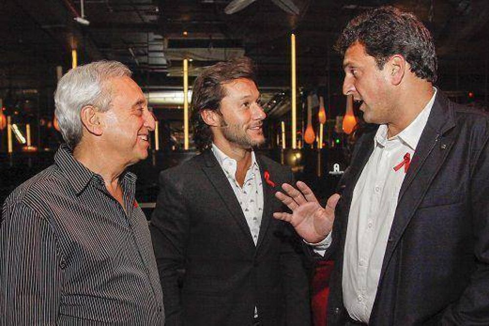 Tigre presente en el lanzamiento de la Ficci�n de Fundaci�n Hu�sped
