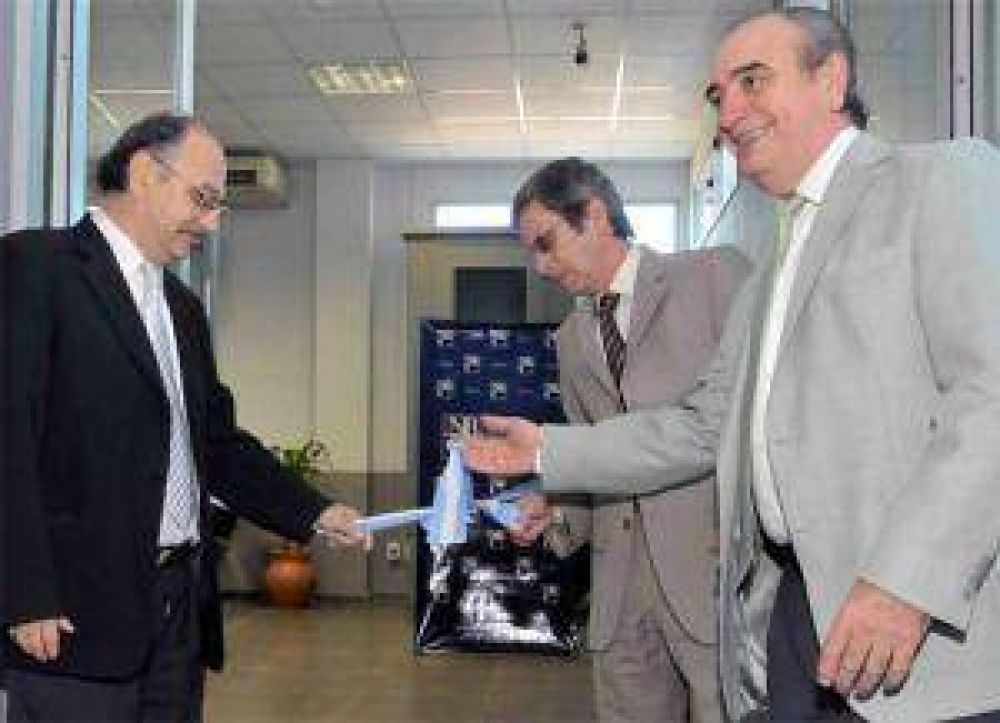 El Nuevo Banco del Chaco inaugur� minifilial de la Terminal  