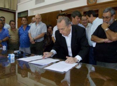 Paritarias: ingres� a Diputados el proyecto firmado por Jorge y los gremios 