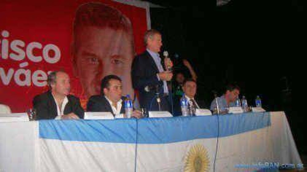 De Narv�ez se reuni� con empresarios y emprendedores en Vicente L�pez