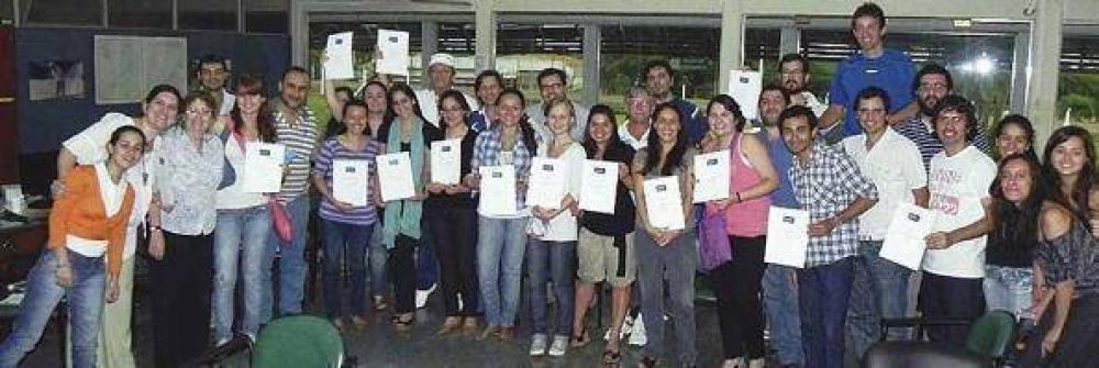 Periodistas de El Territorio sumaron capacitaci�n acad�mica