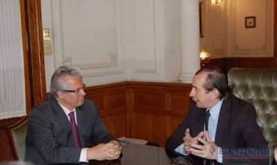 La Unne distingui� al ex juez