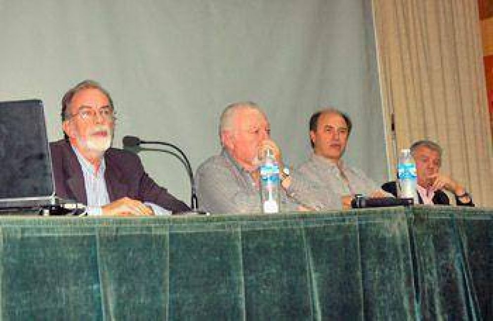 Javier Gonz�lez Fraga: �El modelo econ�mico del Gobierno se est� agotando�