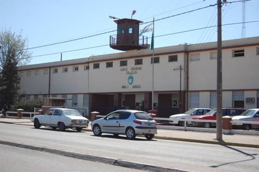 Joven que fue herido en la c�rcel est� internado en grave estado