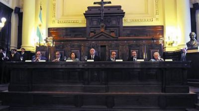 La C�mara Civil y Comercial advirti� a la Corte que las recusaciones del Gobierno afectan su independencia