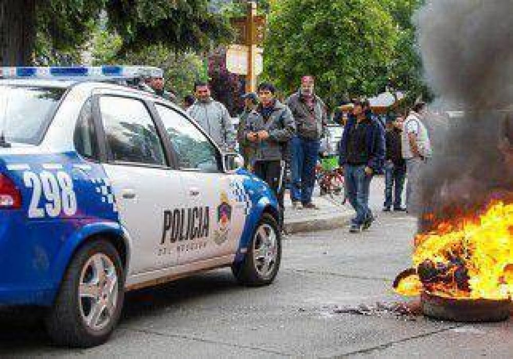 No hay acuerdo y crece la tensi�n en San Mart�n 