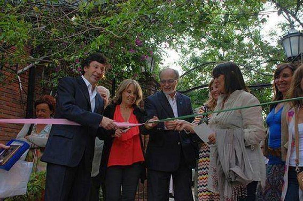 Comercios de Las Lomas de San Isidro exhiben arte en sus vidrieras