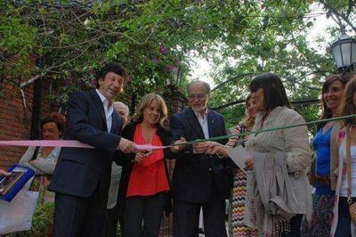 Comercios de Las Lomas de San Isidro exhiben arte en sus vidrieras