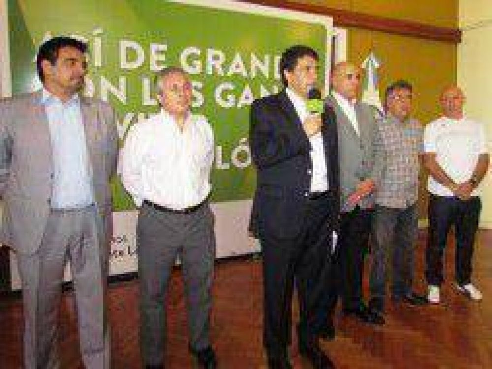Jorge Macri pas� a planta permanente a 65 empleados de Vicente L�pez