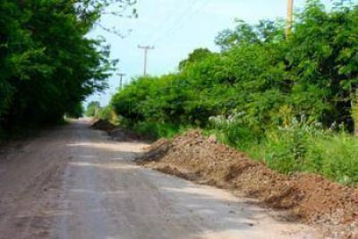 Comenzaron las obras de repavimentaci�n en el acceso al Predio de Pontevedra