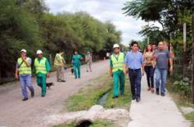 Argentina Trabaja: Infraestructura b�sica en el barrio 28 de Noviembre 