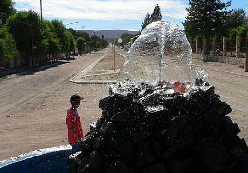 Rehabilitar�n sistemas de agua potable en Comallo y barrio Nahuel Hue, de Bariloche