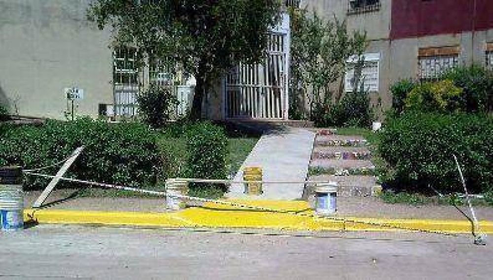 Construcci�n De Una Rampa En Don Orione Para Un Ni�o Y Su Abuela Con Movilidad Reducida