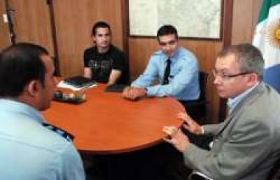 Polic�as del Chaco participaron en foro de seguridad de la Clacso 