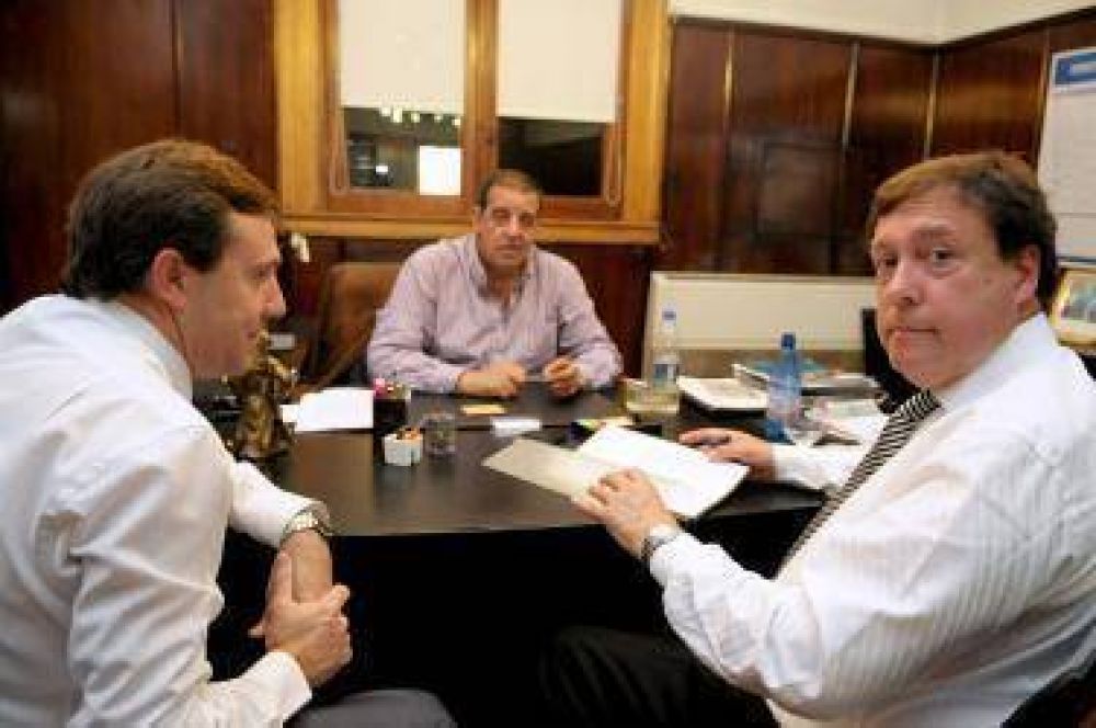 Lebed recibi� al gobernador Weretilneck