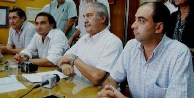 Denuncian extorsi�n y aprietes contra el intendente de Alvear y un dirigente del agro 