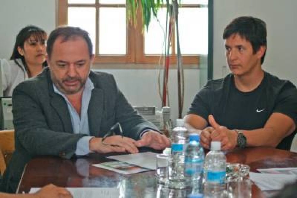 Arzani: �La premisa del Gobierno es trabajar junto a los j�venes emprendedores�
