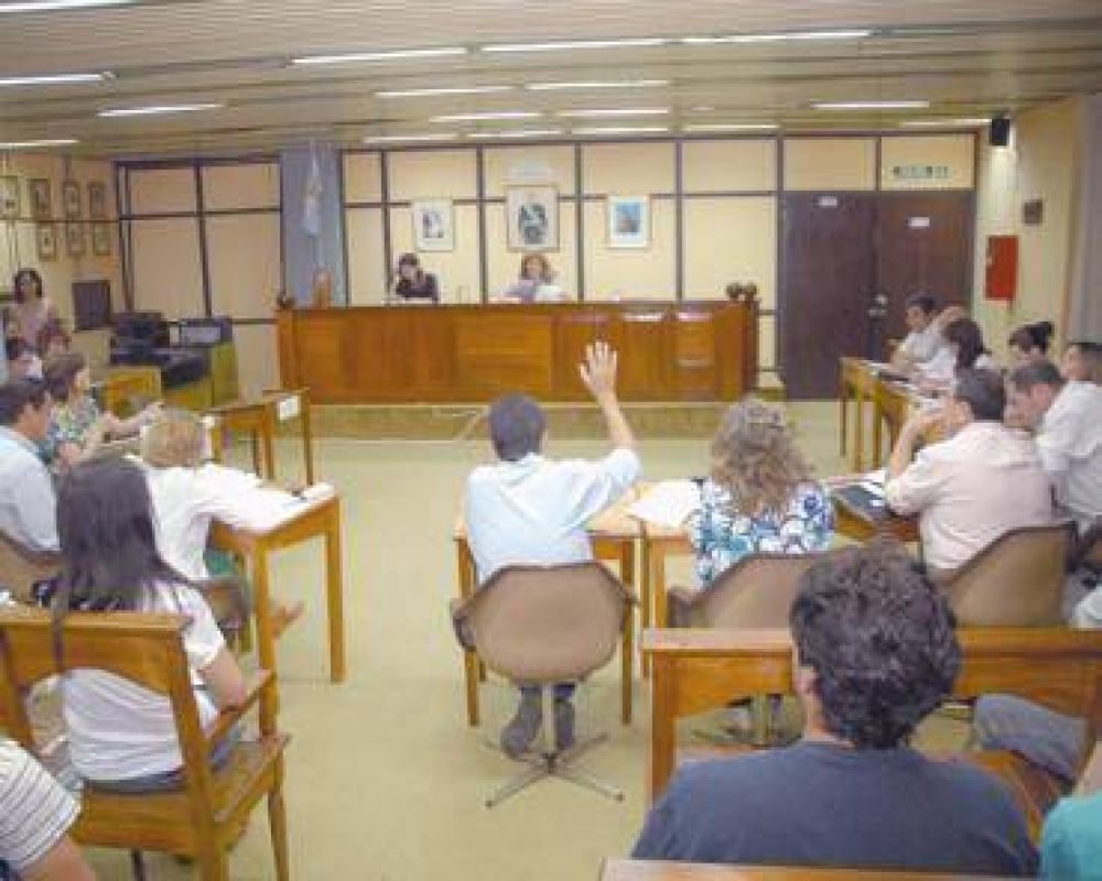 Analizan actualizaci�n de la tarifa de ingreso a Banco Pelay