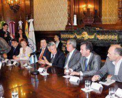 Gioja recalc� la integraci�n territorial en el encuentro del Foro del Mercosur 