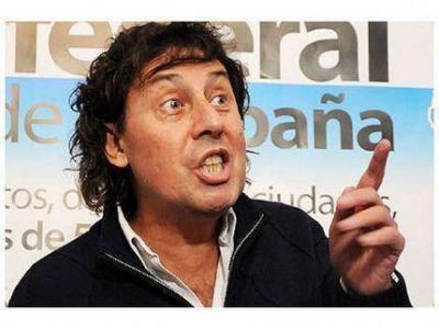 Pablo Micheli en conferencia de prensa de la CTA luego del Plenario en Mar del Plata