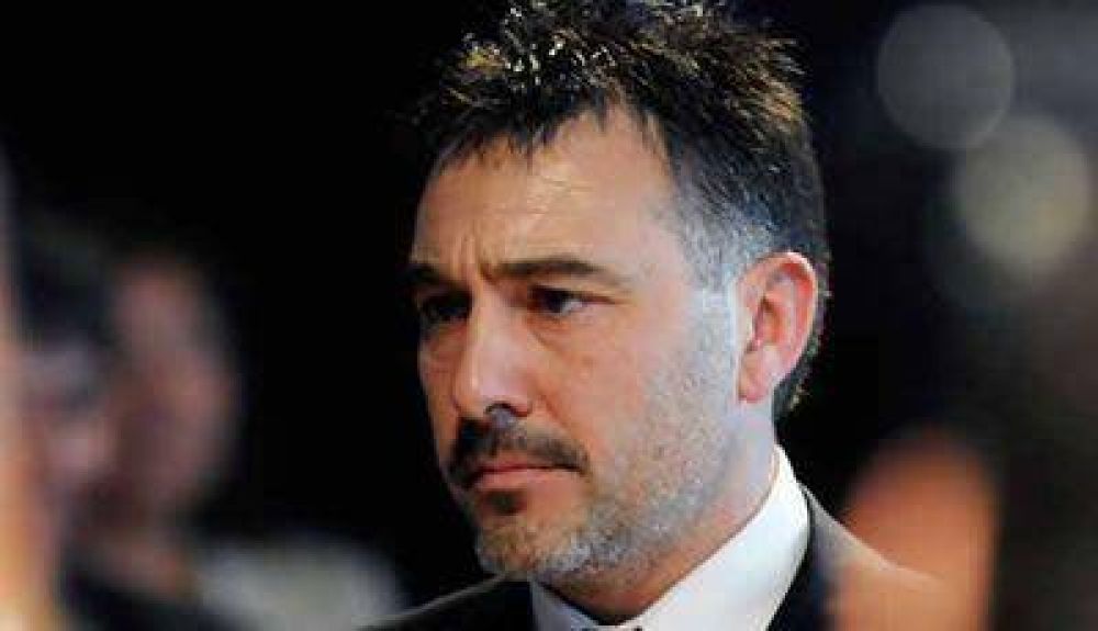 �lvarez desminti� que tenga como asesor a un ex agente de la dictadura
