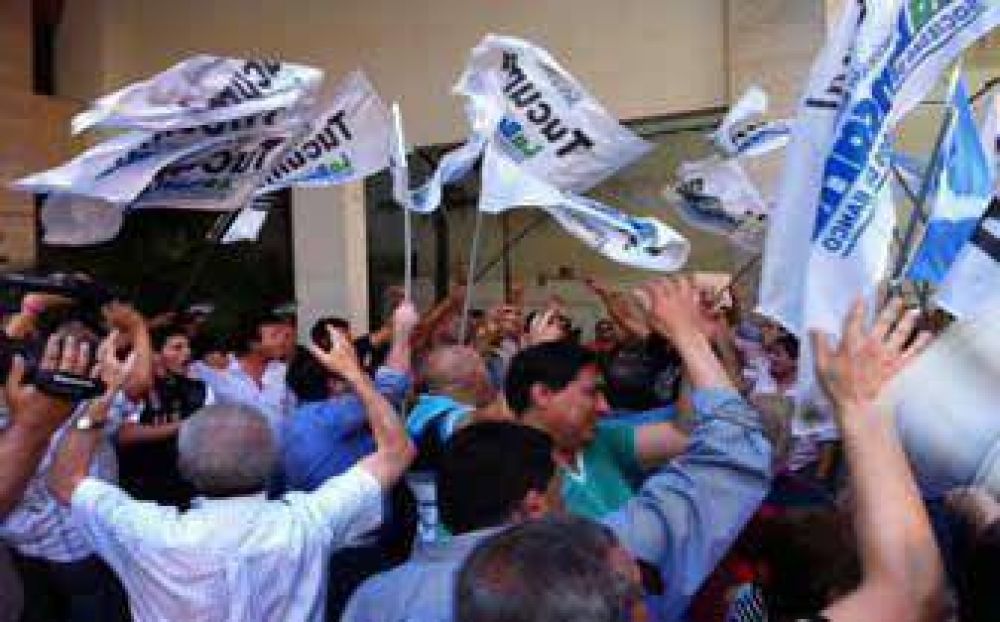 La Bancaria inici� un paro en la Caja Popular 