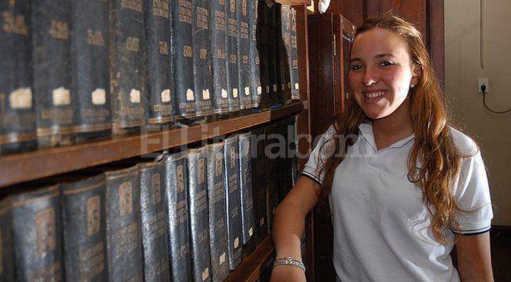 Medalla de oro en filosof�a para una alumna santafesina