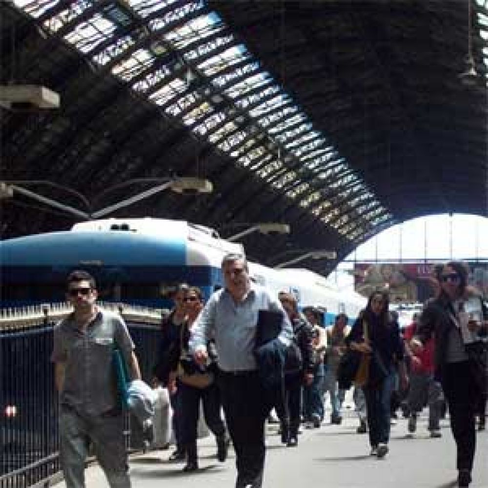 Rige la prohibici�n a la venta y consumo de alcohol en estaciones y trenes