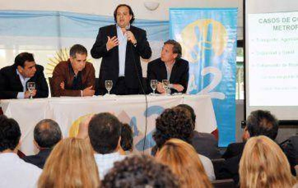 La Dos le peg� a Macri y a CFK