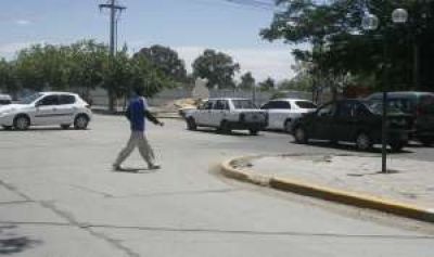 Avenida C�rdoba: seis cruces peligrosos por falta de se�alizaci�n 