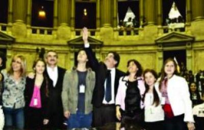 Sileoni clausur� el Parlamento Juvenil Mercosur 