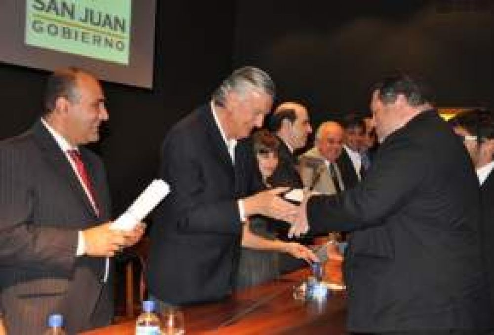 Premio Provincial a la Calidad 2012 correspondi� al Instituto Provincial de Hemoterapia y al Sanatorio Argentino SRL 