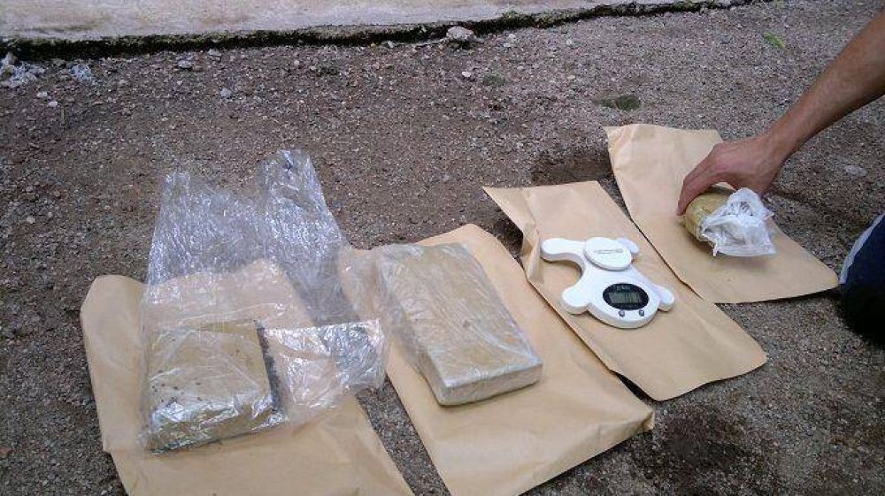 Polic�a recuper� elementos robados e incaut� droga en San Luis  