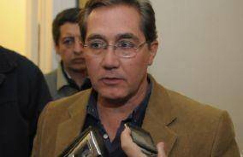 Paco ultim� detalles del presupuesto 2013 con los intendentes y el lunes lo presentar� en la Legislatura 
