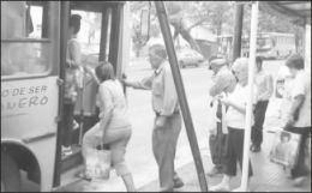 La falta de frecuencias de colectivos sigue siendo motivo de reiteradas quejas de usuarios 