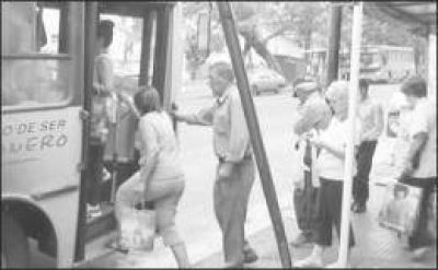 La falta de frecuencias de colectivos sigue siendo motivo de reiteradas quejas de usuarios 