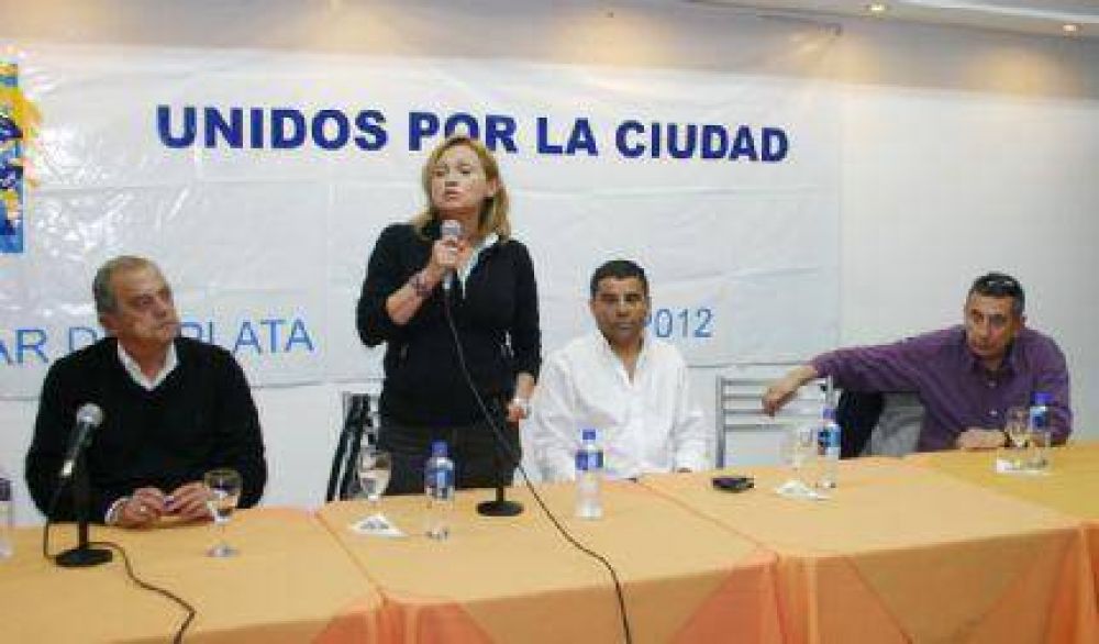 Claudia Bello, de cara al 2015, apuesta a la candidatura presidencial de Daniel Scioli
