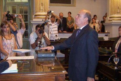 Senado ratific� la vicepresidencia de Gustavo Canteros 