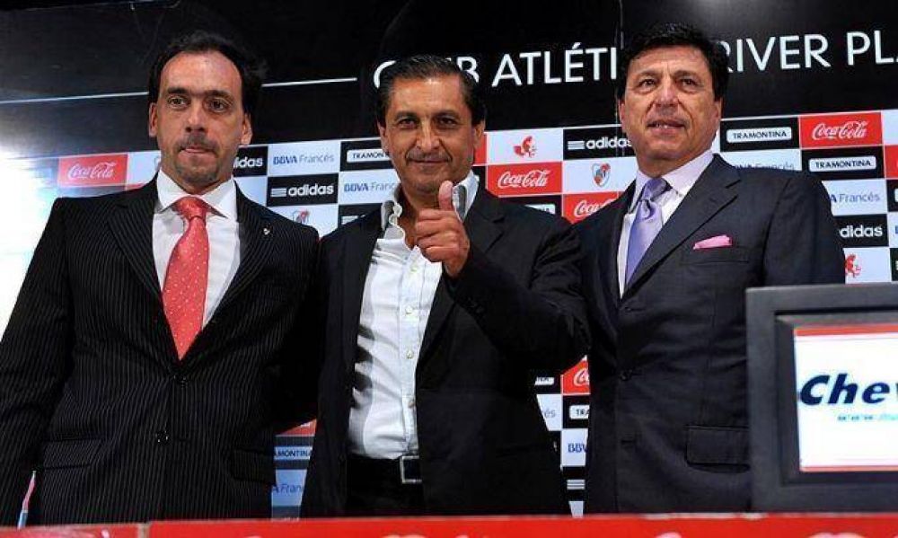  Ram�n D�az asumi� como nuevo DT de River: "Conmigo no se hubieran ido a la B"