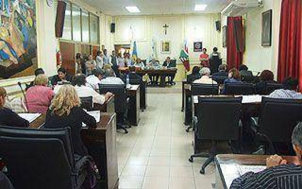 Tras un intenso debate, aprobaron la preparatoria para aumentar las tasas