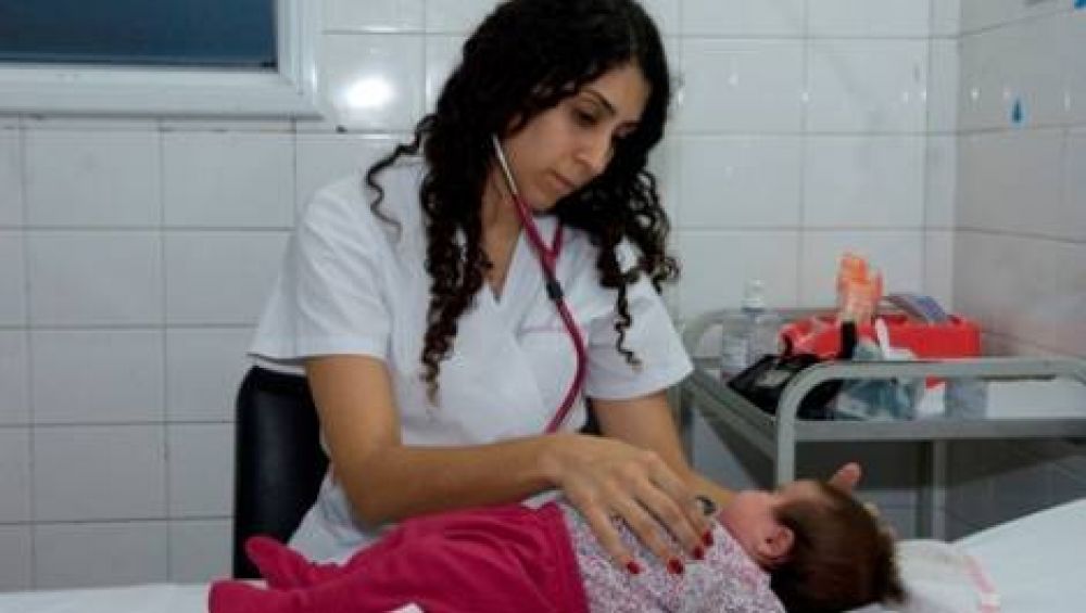 M�dicos residentes cobran menos de $5 por cada hora de trabajo 