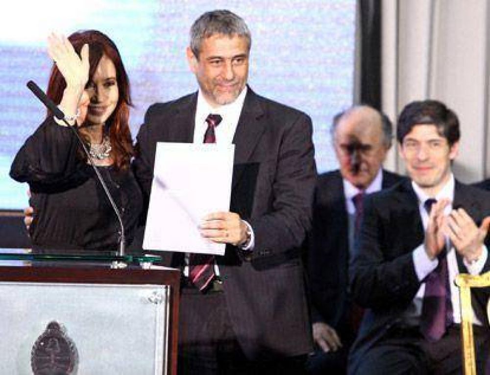Ferraresi recibi� de la Presidenta un convenio para implementar el Plan Pro.Cre.Ar en Avellaneda