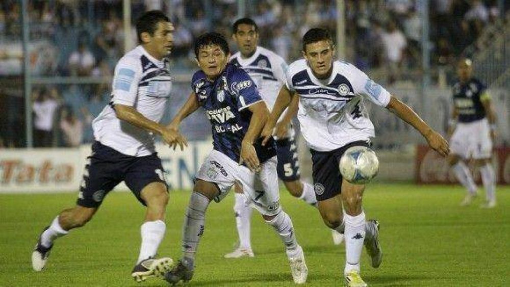 Atl�tico no pudo con la �Lepra� y se despidi� con un empate  