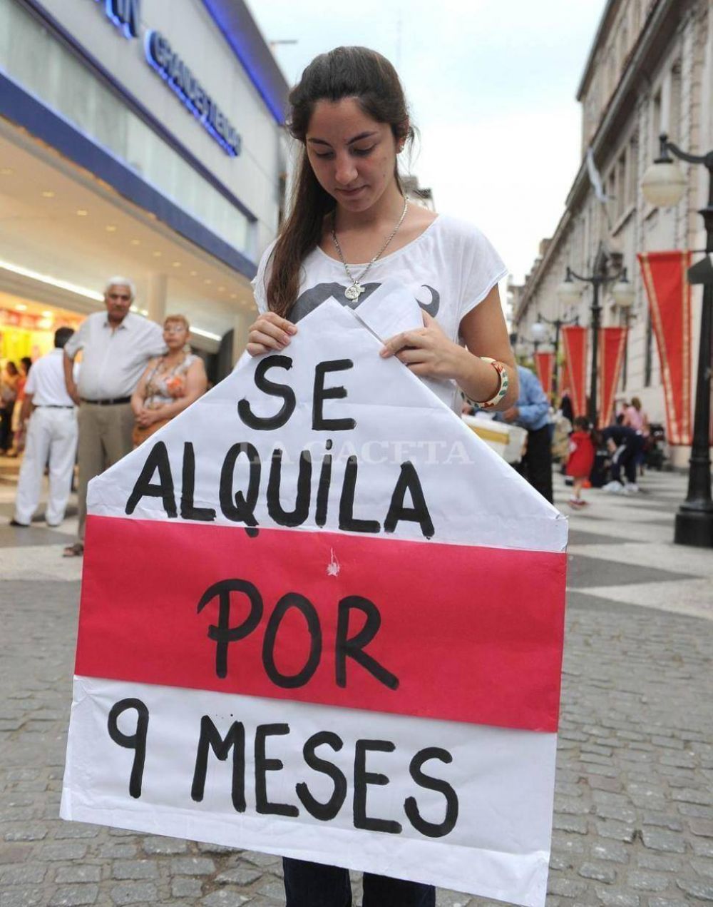 Luchan contra el alquiler de vientres 