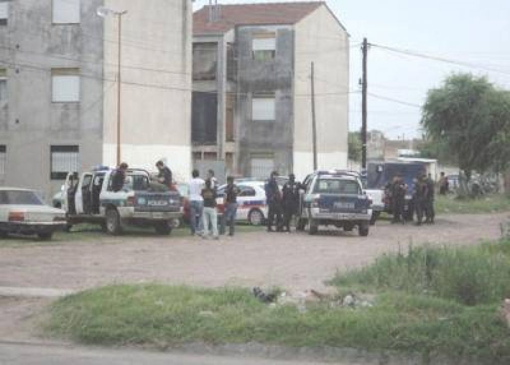 M�s de 20 allanamientos simult�neos en diversos barrios