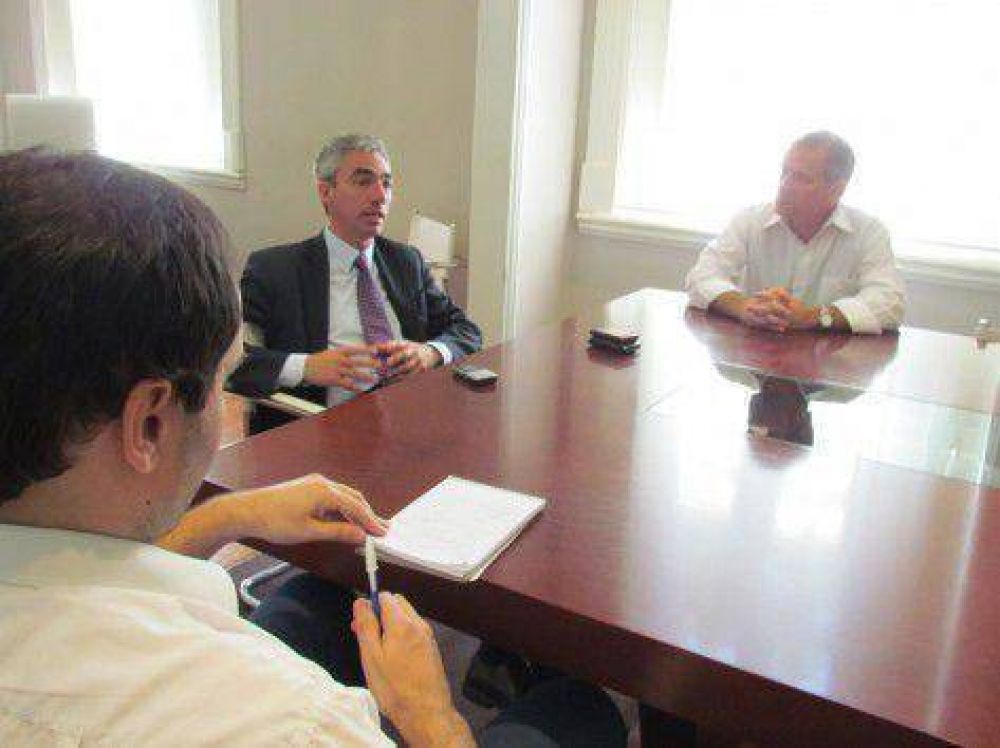 Meoni puso en funciones al nuevo Director General de Prensa 